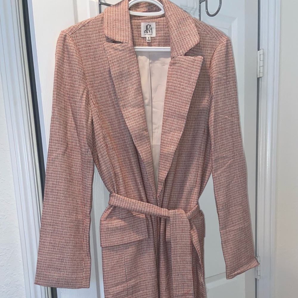 dRA trench coat